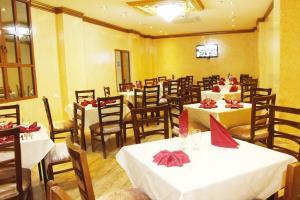 Hotel Riyam 3*